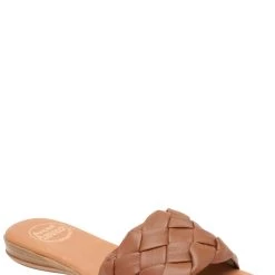 Andre Assous women NICKI CUERO FEATHERWEIGHT SLIDE SANDAL